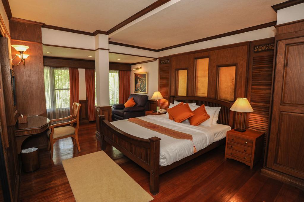 Suan Bua Hotel & Resort Ban Pong  Exterior photo